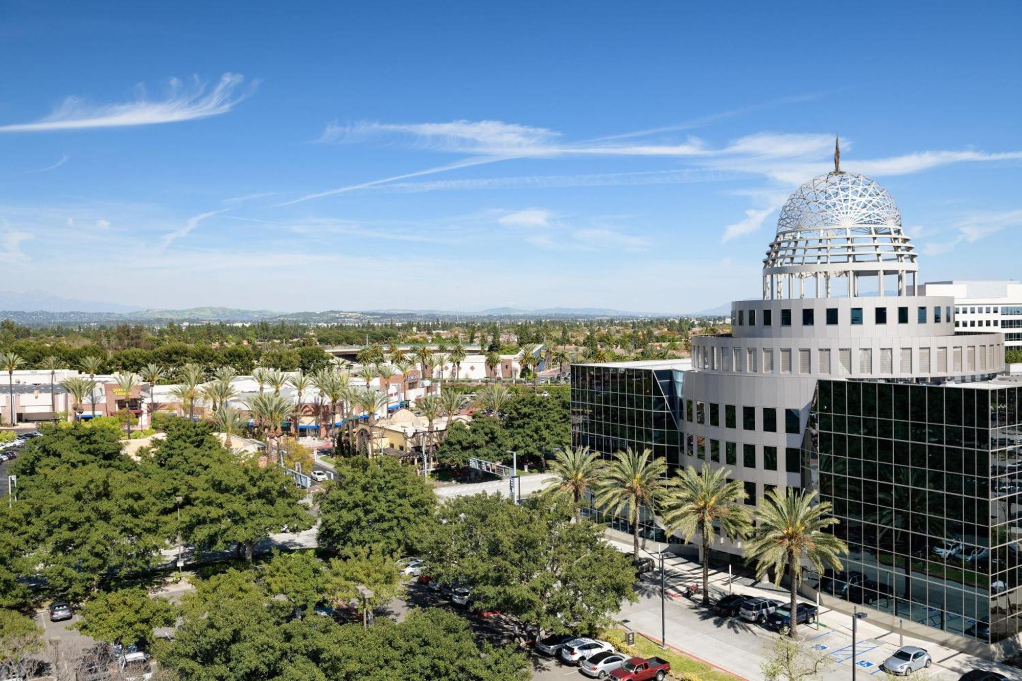 Hotel Sheraton Cerritos Buena Park Esterno foto